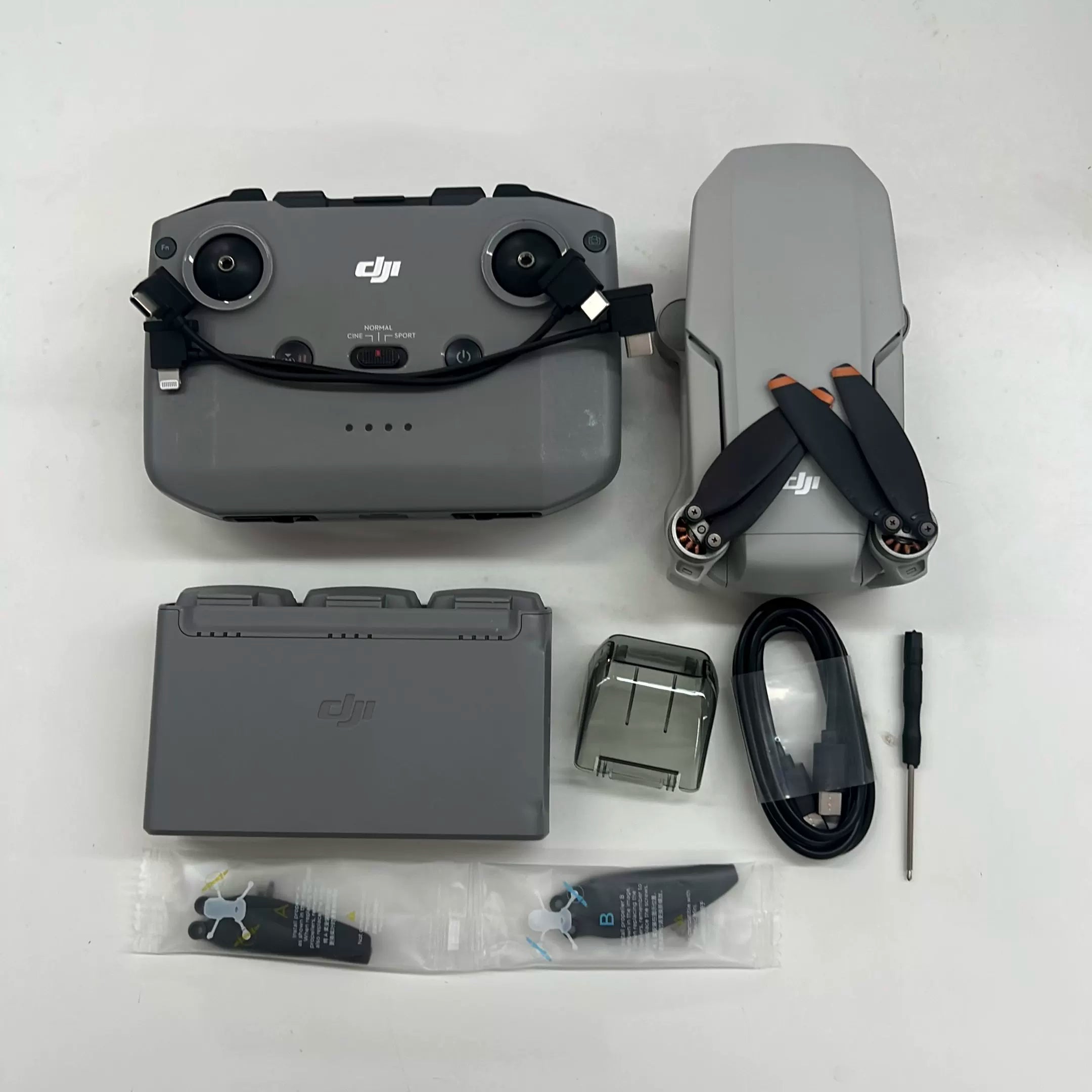 DJI Mavic Mini 2 Drone Fly More Combo – Used – photo 1