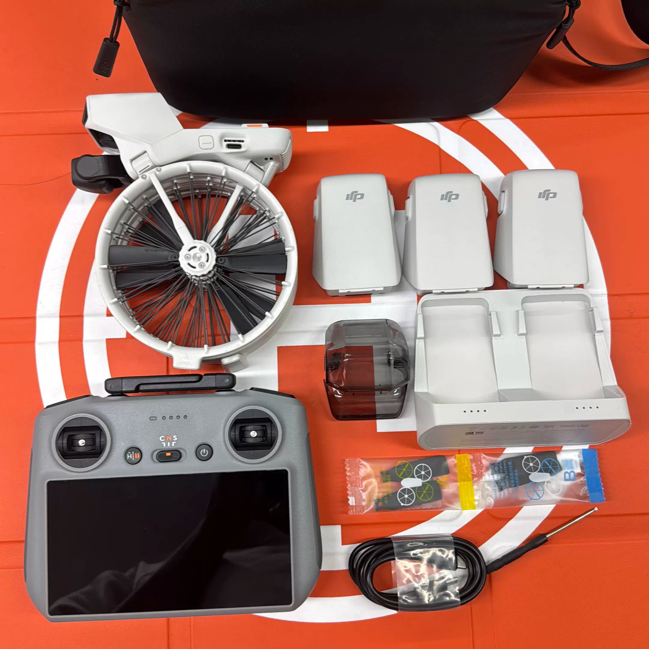 DJI Flip Drone Screen Remote Combo – Used – photo 2