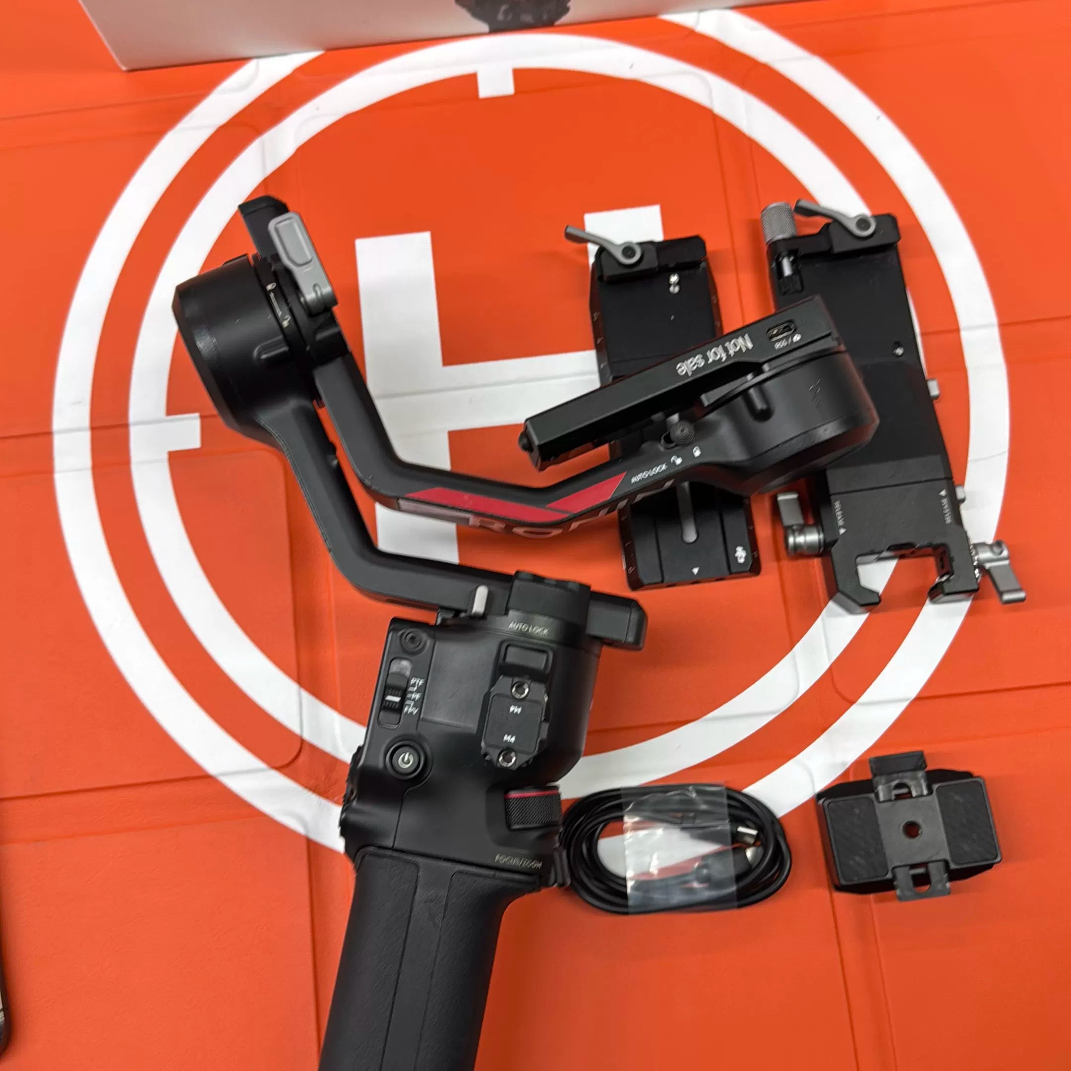 DJI RS 4 Camera Stabilizer Real-Time Monitoring – Used – photo 2