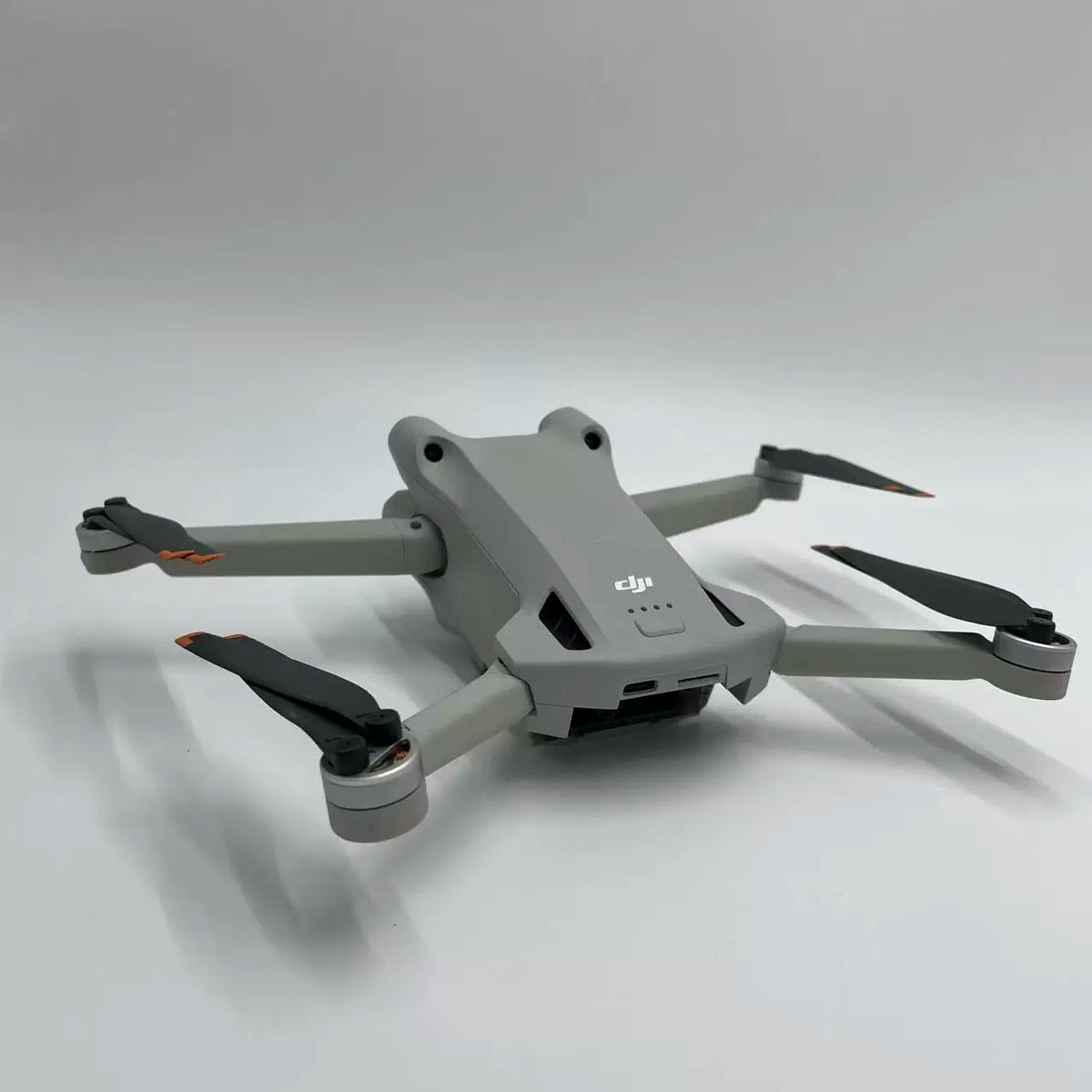 DJI Mini 3 Pro with Screen Remote (DJI RC) – open box, grade B – photo 4