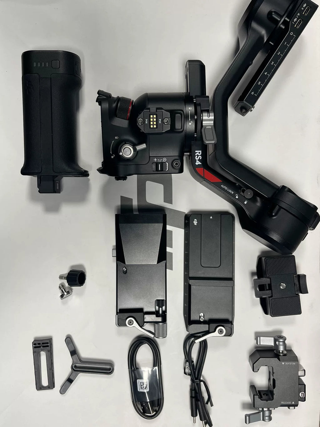 DJI RS 4 Camera Stabilizer Standard Combo – Used – photo 4