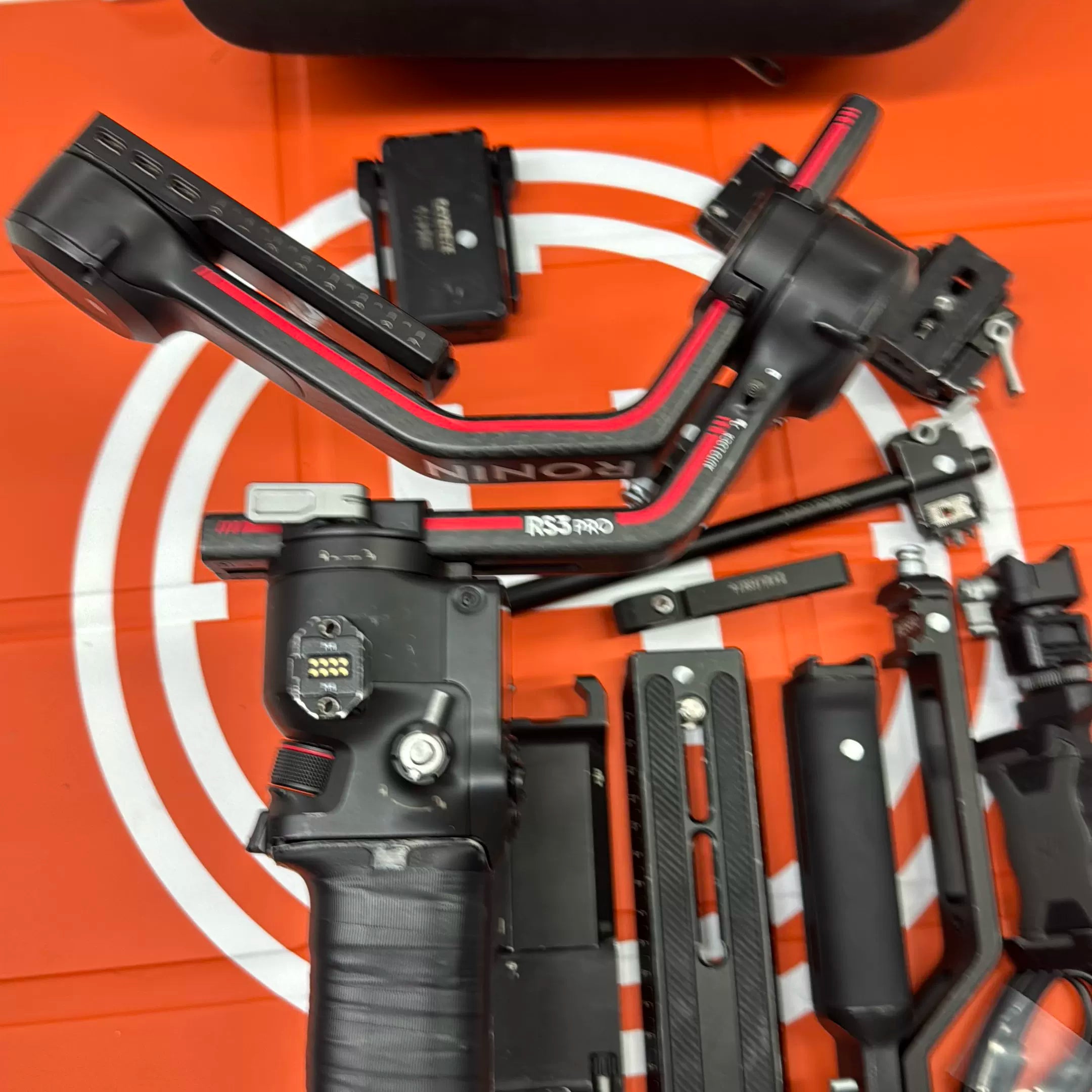 DJI RS 3 Pro Camera Stabilizer Real-Time Monitoring – Used – photo 3