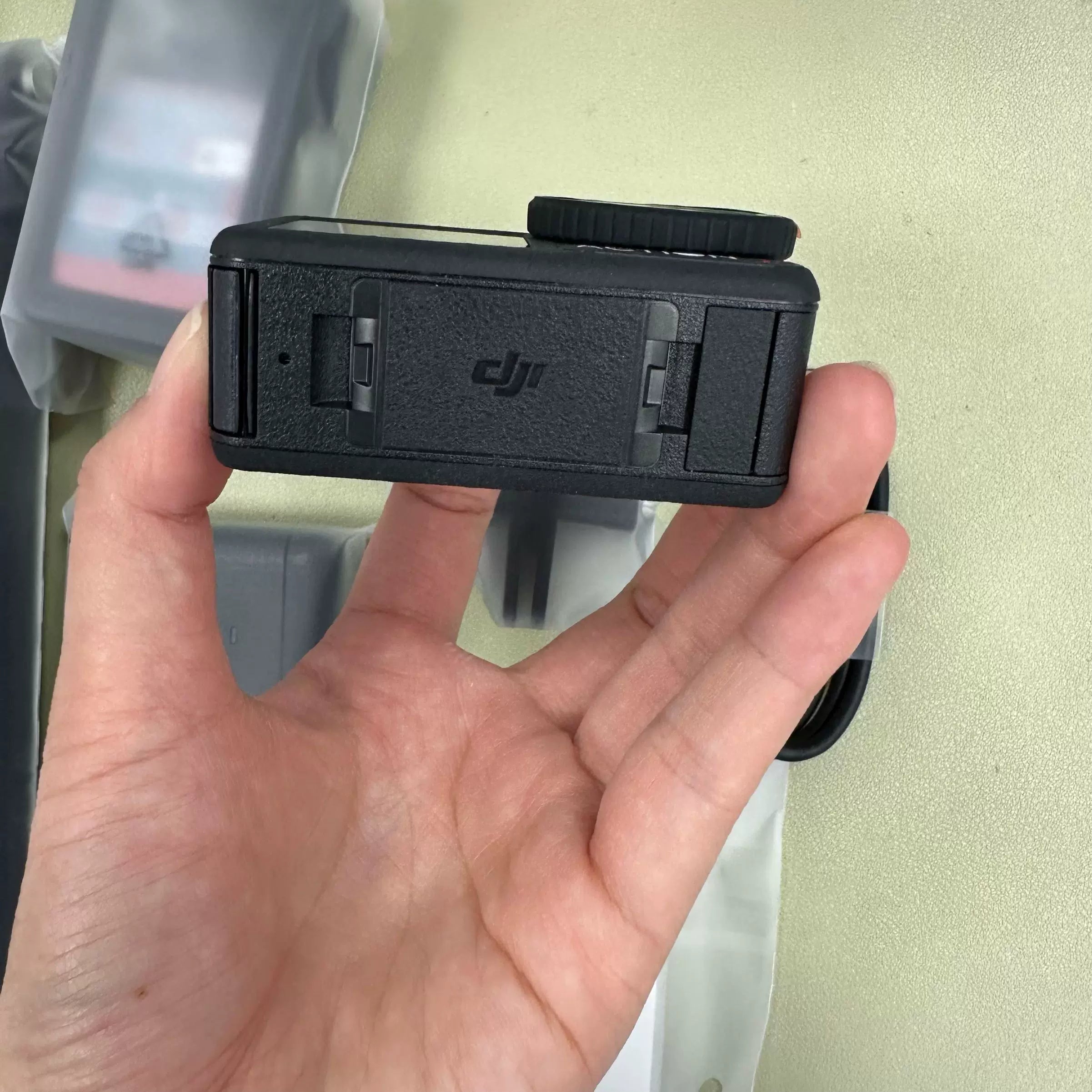 DJI Osmo Action 5 Pro Action Camera Fly More Combo – Used #2 – photo 4
